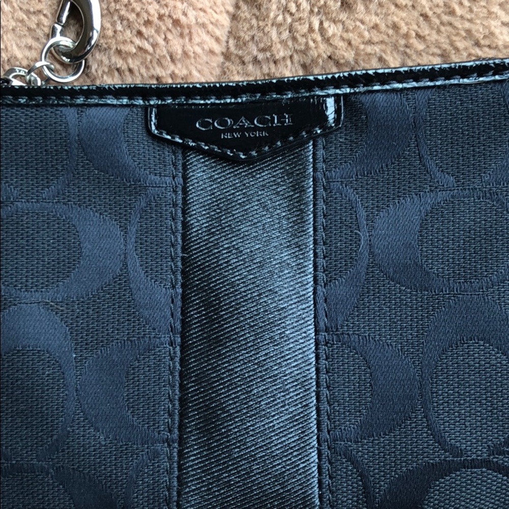 NWOT Black Coach Wristlet - Picture 3 of 8